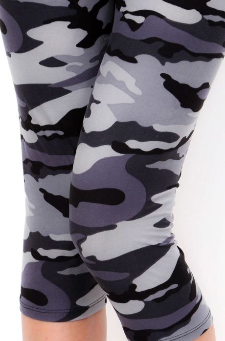 womens camouflage capris