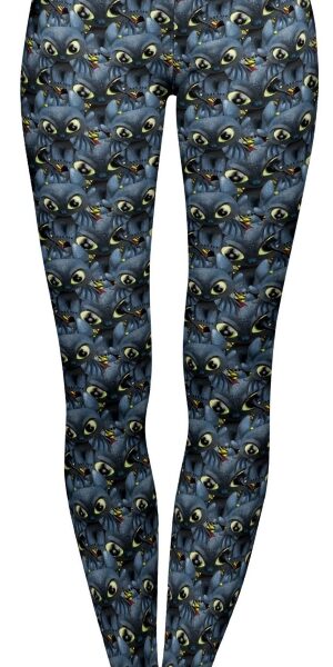 Adult wearing our Character TOOTHLESS634 Leggings