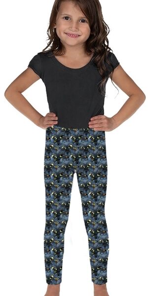 Child wearing our Character TOOTHLESS634 Leggings